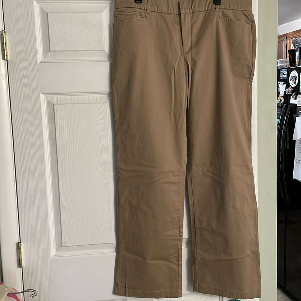 JM Collection tan pants with stretchy waistband